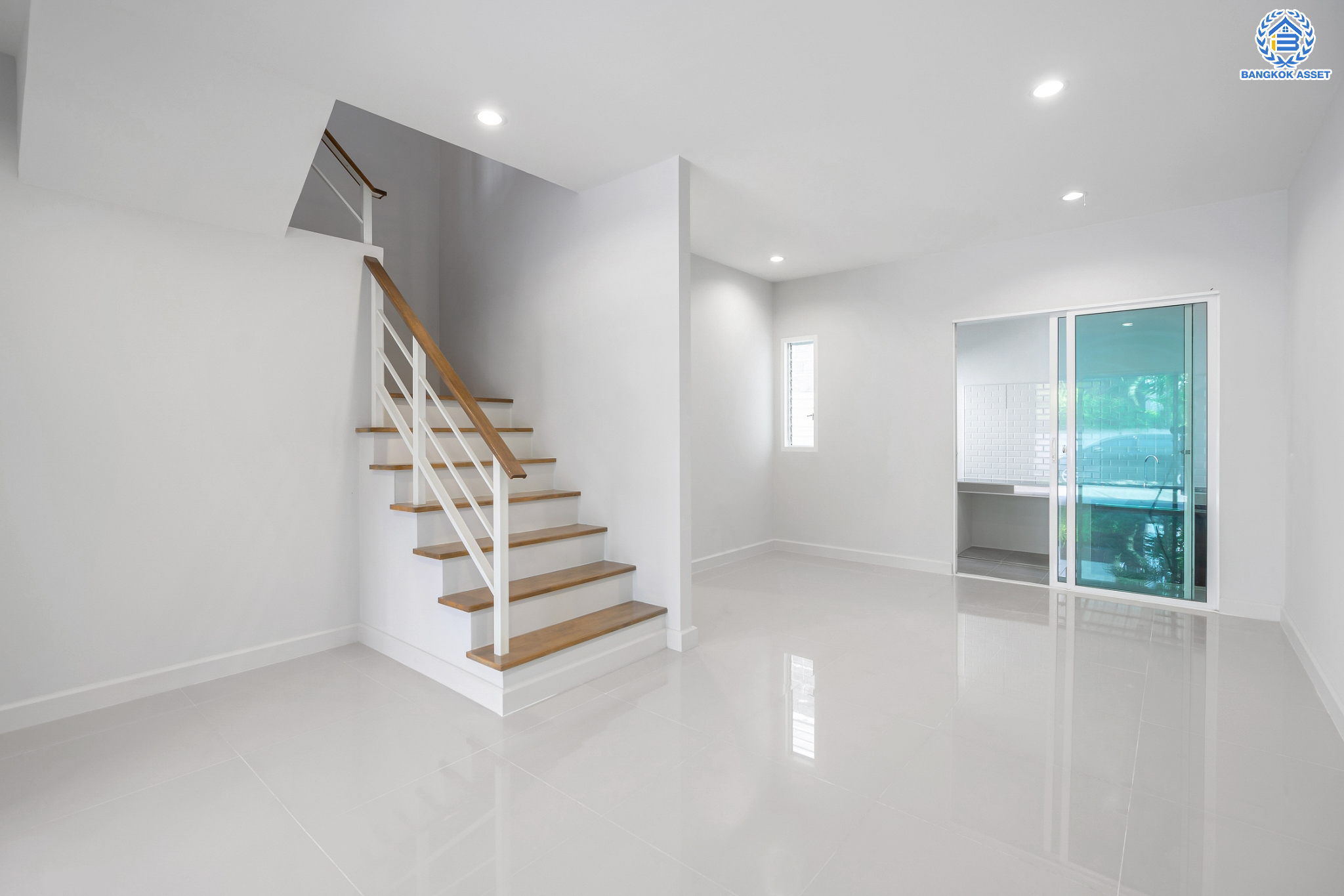 ทาวน์เฮ้าส์มือสองนนทบุรี ม.วิลเลตไลท์ ราชพฤกษ์-ปิ่นเกล้า เนื้อที่ 17.2 ตร.ว. ฟังก์ชัน 3 ห้องนอน 2 ห้องน้ำ จอดรถได้ 2 คัน  บนทำเลสะดวกสบาย เดินทางง่าย เข้า-ออกได้หลายเส้นทาง ทั้งทางราชพฤกษ์ กาญจนาภิเษก และนครอินทร์ เพียง 5 นาทีถึงจุดขึ้นทางด่วน "ศรีรัช"